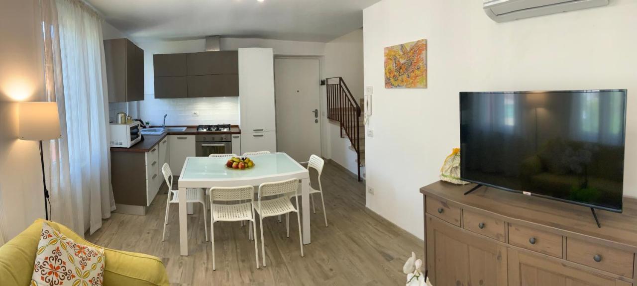 Casa La Wanda - Camaiore Toscana - 2 Bedroom & Terrace المظهر الخارجي الصورة