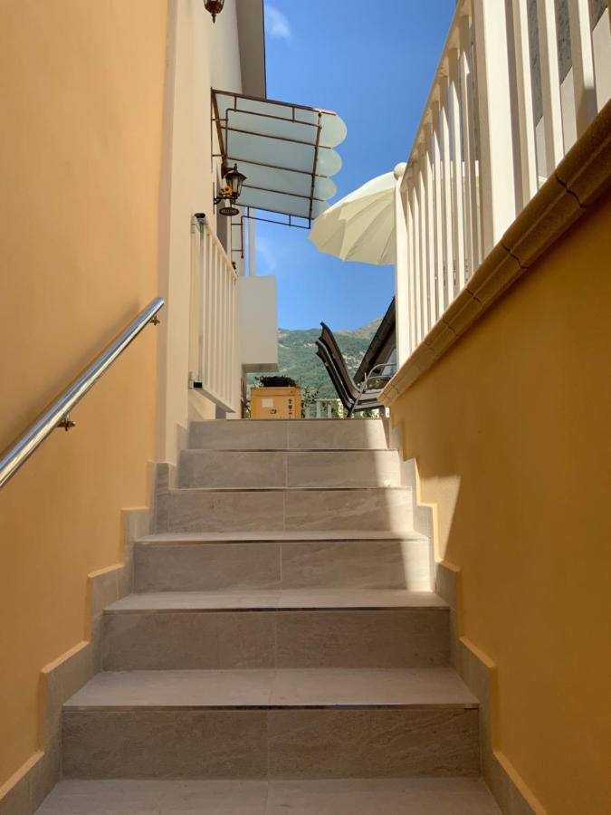 Casa La Wanda - Camaiore Toscana - 2 Bedroom & Terrace المظهر الخارجي الصورة